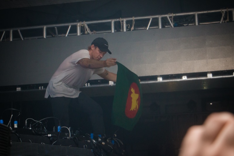 Diplo performing in Dhaka with Bangladesh flag